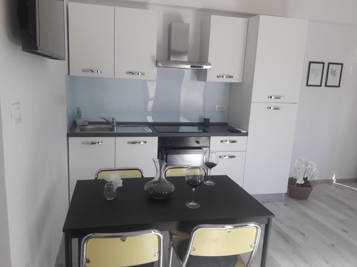 Apartma Oddih Dutovlje المظهر الخارجي الصورة