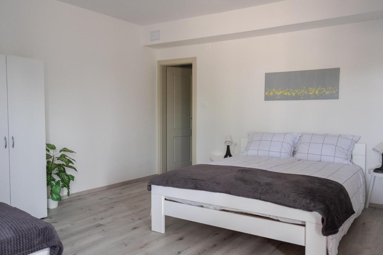 Apartma Oddih Dutovlje المظهر الخارجي الصورة